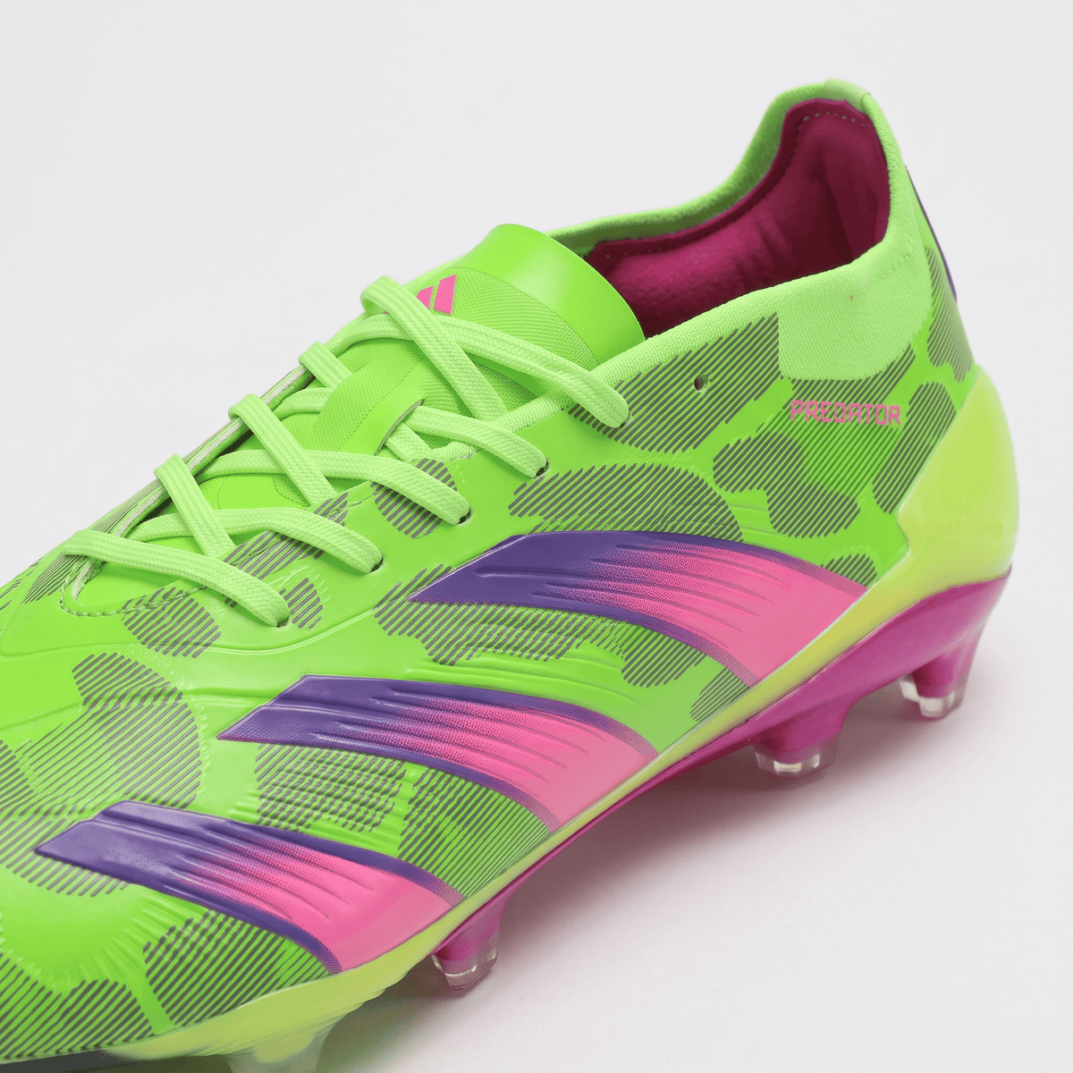 Predator 24 FG Team Solar Green / Shock Pink / Lucid Lemon