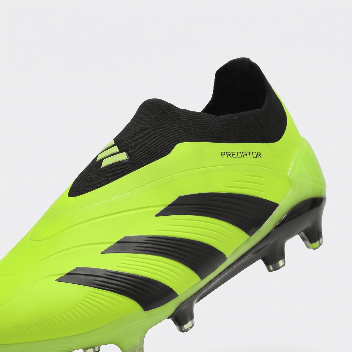 Predator 24 Laceless FG Lucid Lemon / Core Black / Solar Red