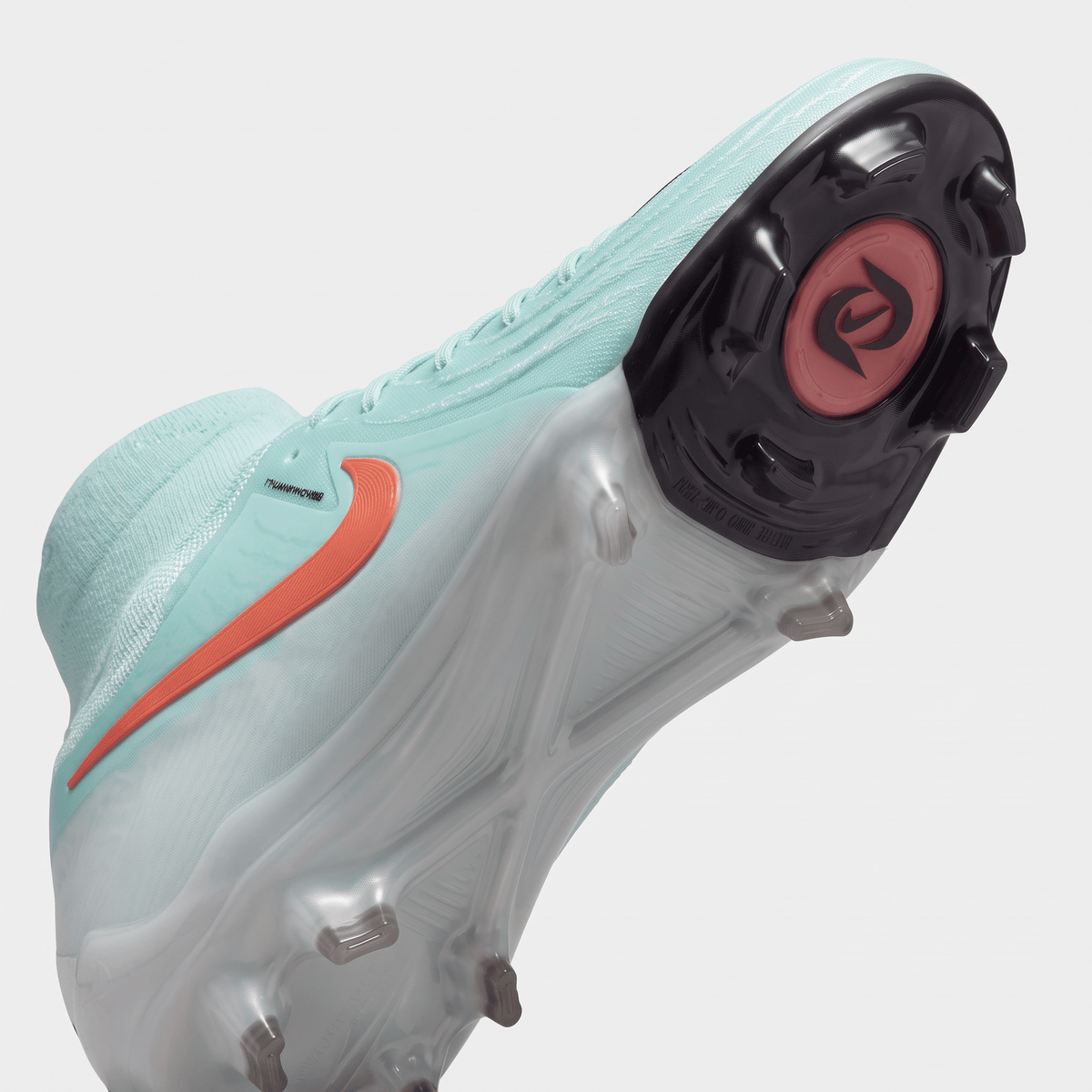 Phantom Luna FG Mint Foam / Atomic Red / Off Noir / White