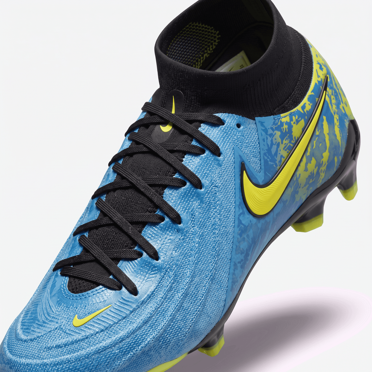 Phantom Luna II FG Blue Fury / Volt / Black