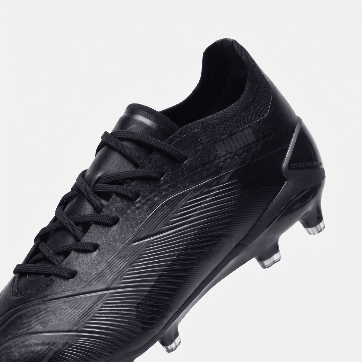 Predator 24 FG Core Black / Core Black