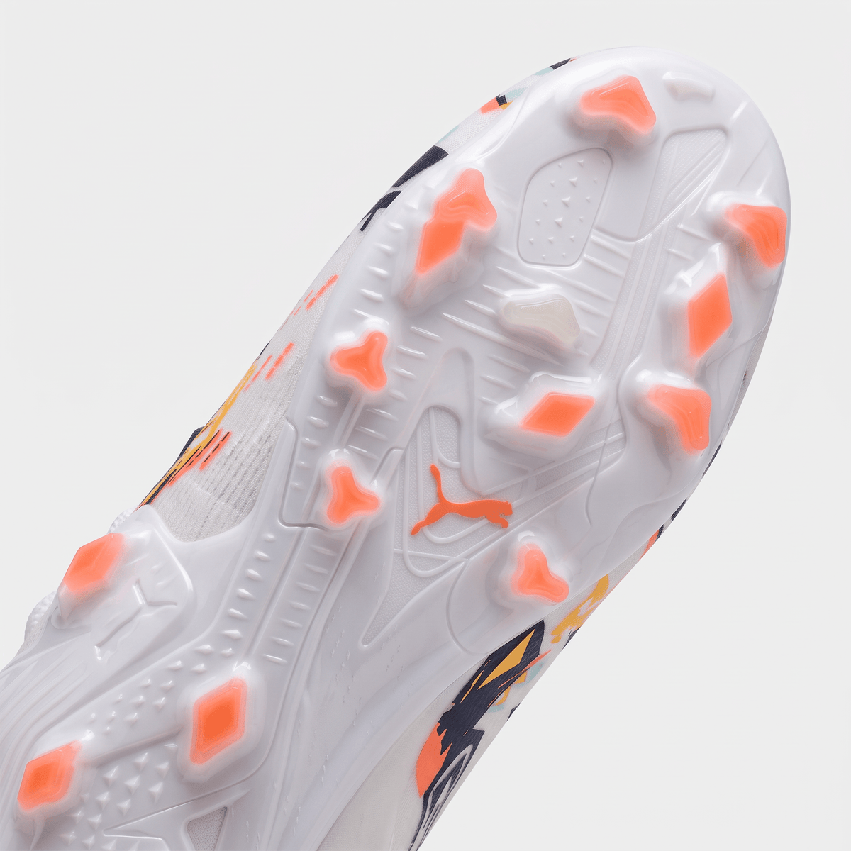 Future 7 Ultimate FG/AG White / Club Navy / Fluro Yellow / Sunset Glow