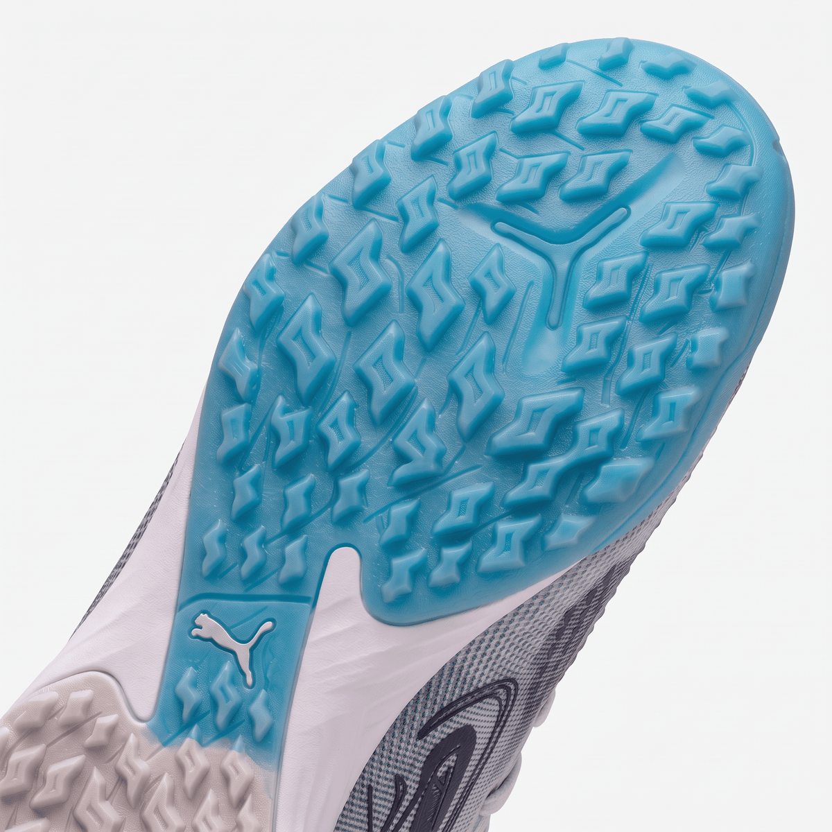 Future 7 Ultimate Cage TF White / Black / Blue Skies