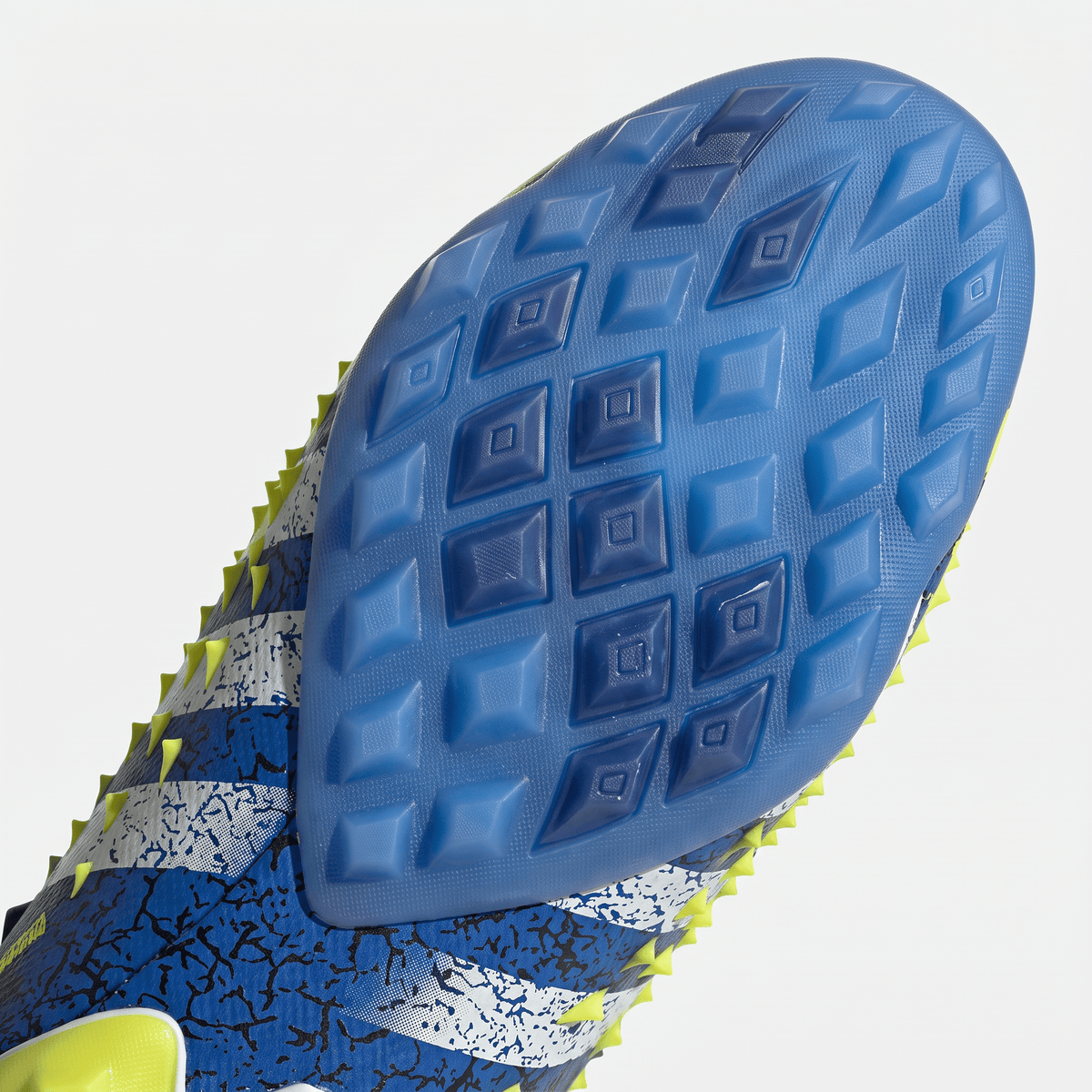 Predator Freak+ TF Core Black / Cloud White / Team Royal Blue / Solar Yellow
