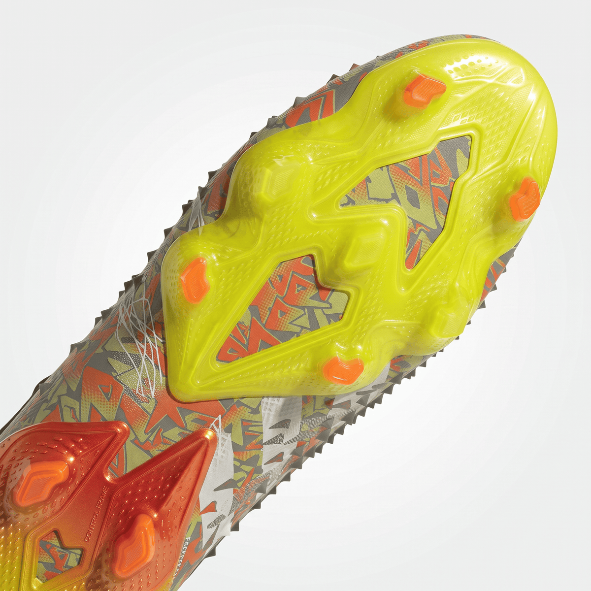 Predator Freak.1 FG Clear Grey / Footwear White / Solar Yellow / Solar Red