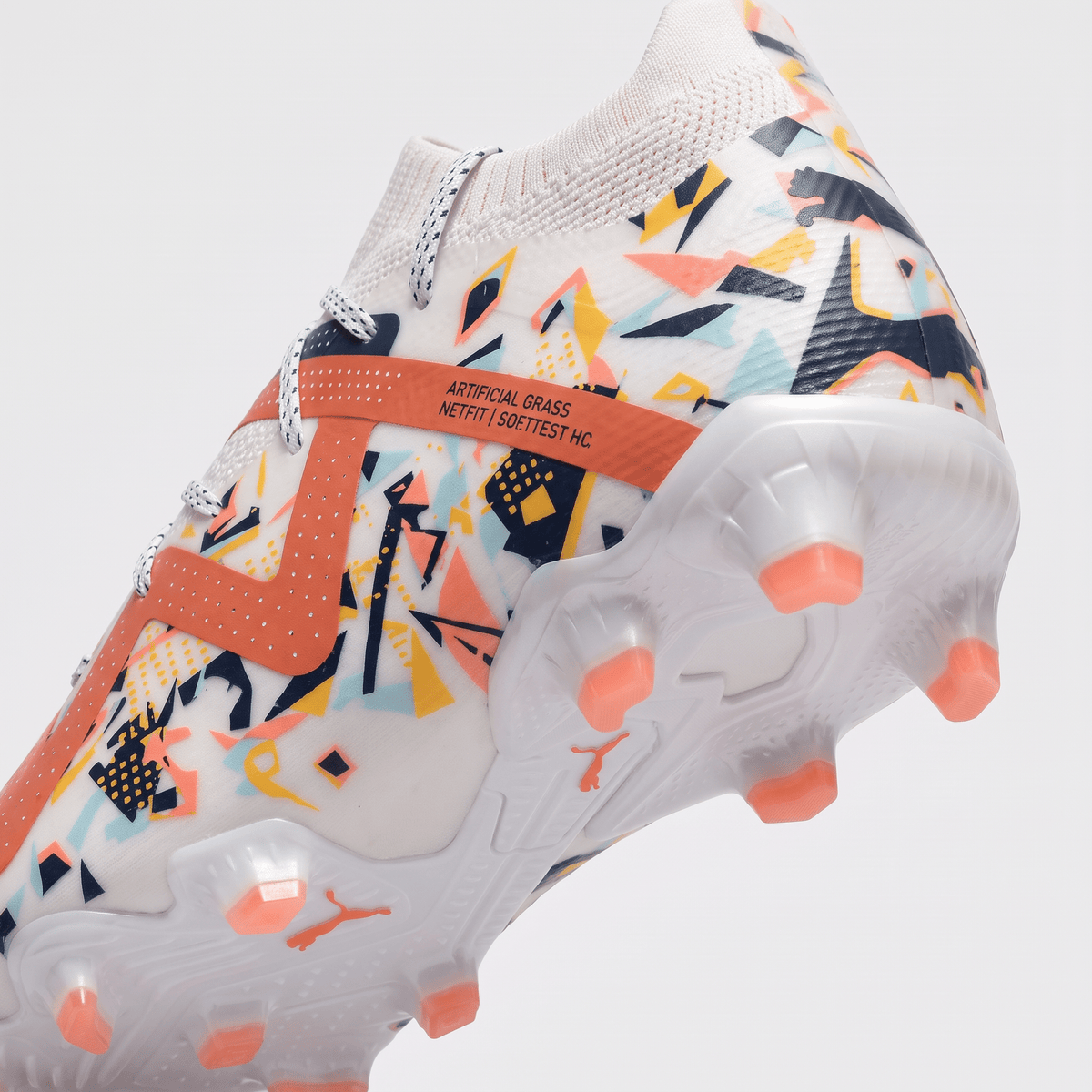 Future 7 Ultimate FG/AG White / Club Navy / Fluro Yellow / Sunset Glow