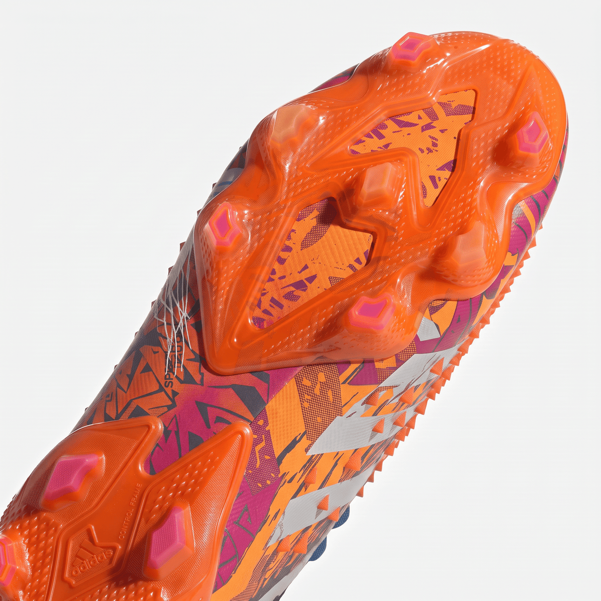 Predator Freak.1 FG Cloud White / Solar Orange / Shock Pink