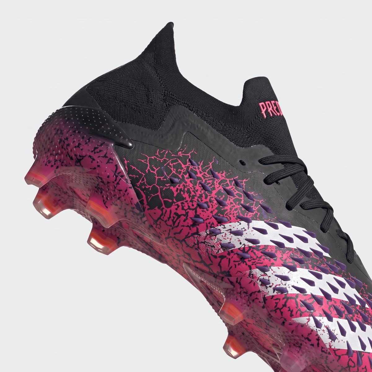 Predator Freak.1 Low FG Core Black / Cloud White / Shock Pink / Purple Rush