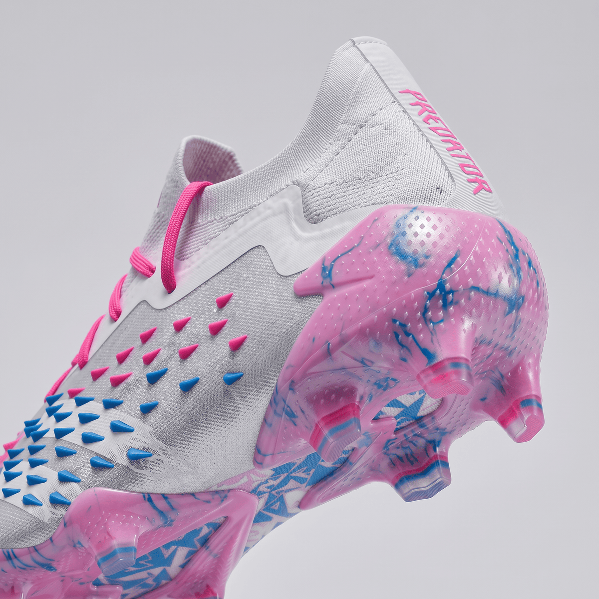Predator Freak.1 FG Footwear White / Blue / Shock Pink