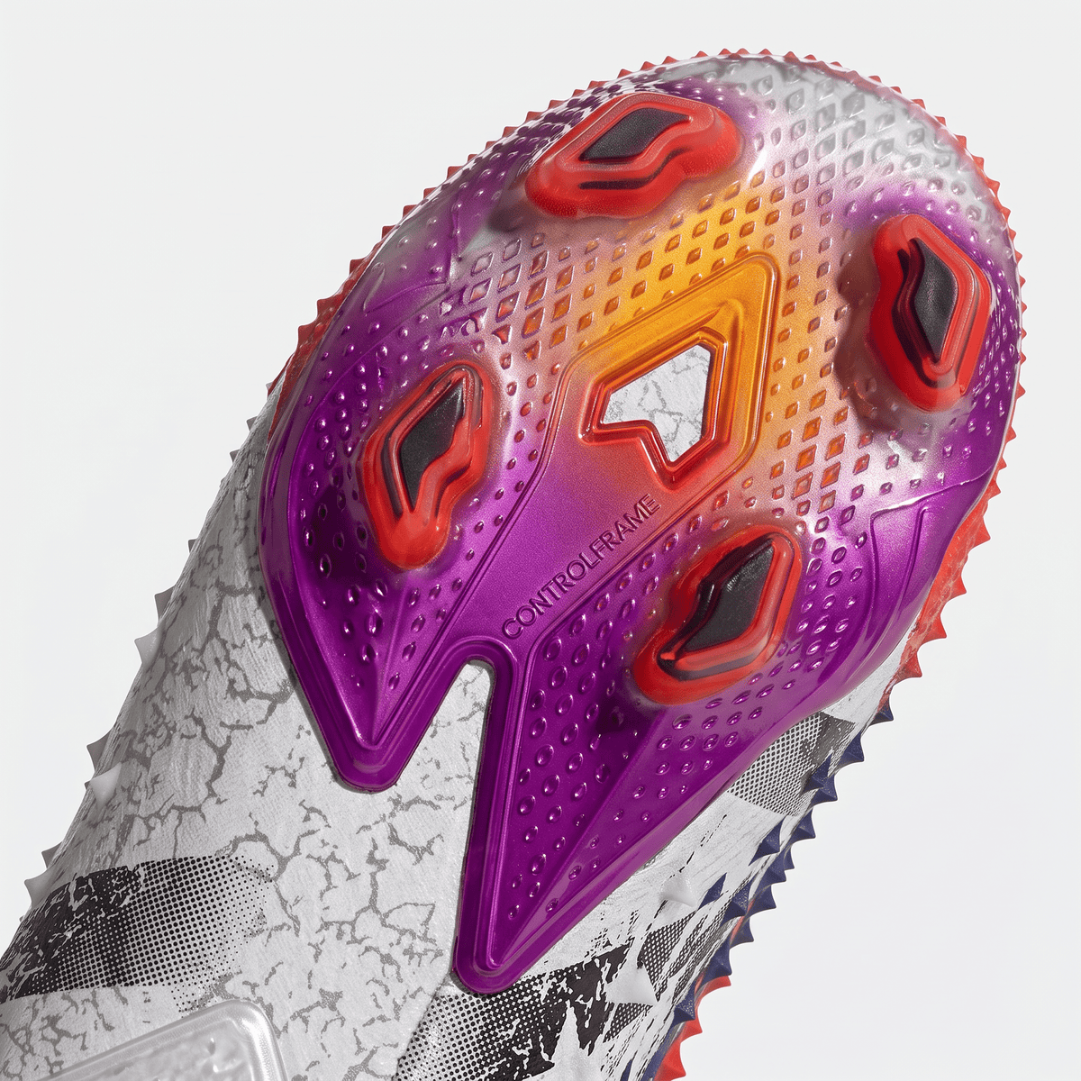 Predator Freak.1 Low FG Footwear White / Iron Metallic / Solar Red