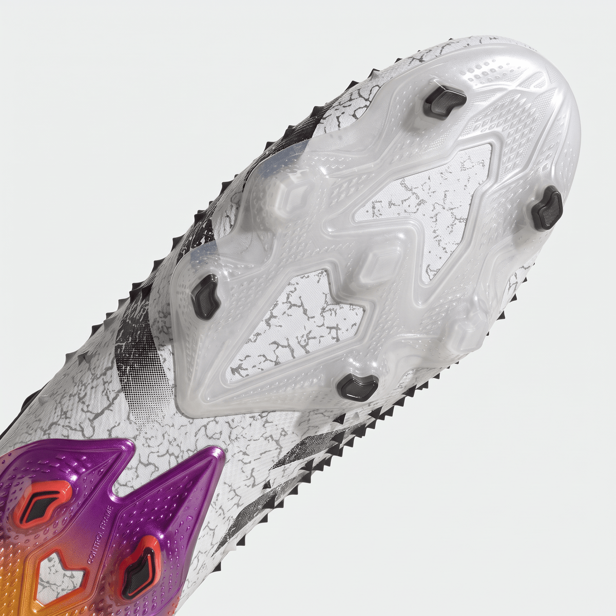 Predator Freak.1 Low FG Footwear White / Iron Metallic / Solar Red