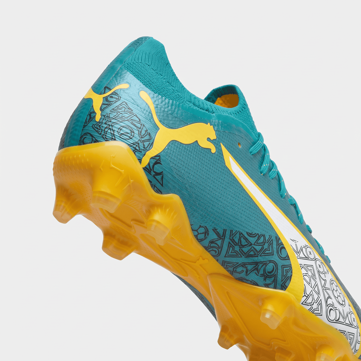 Future 7 Ultimate FG/AG Teal / Yellow Alert / White