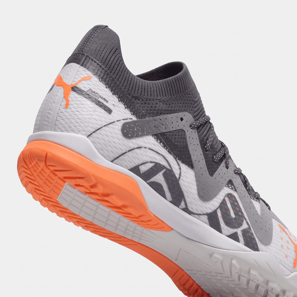 Future Ultimate TF Feather Gray / Black / Ultra Orange