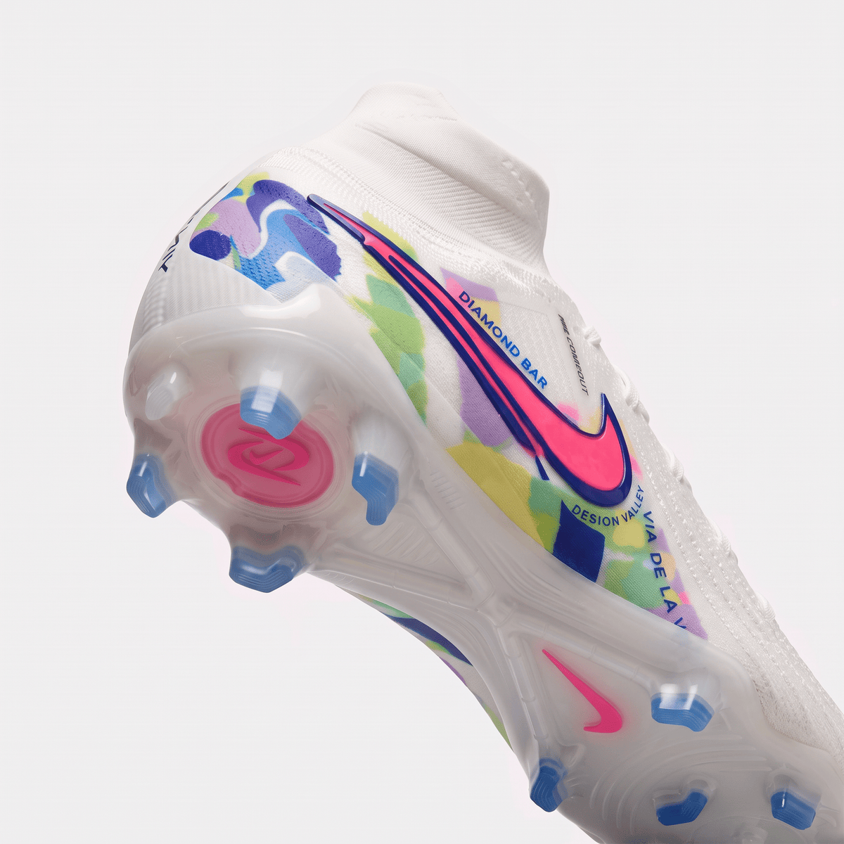 Phantom Luna 2 FG White / Pink Blast / Hyper Royal