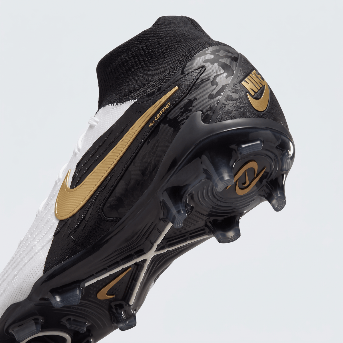 Phantom GX 2 TF White / Black / Metallic Gold Coin