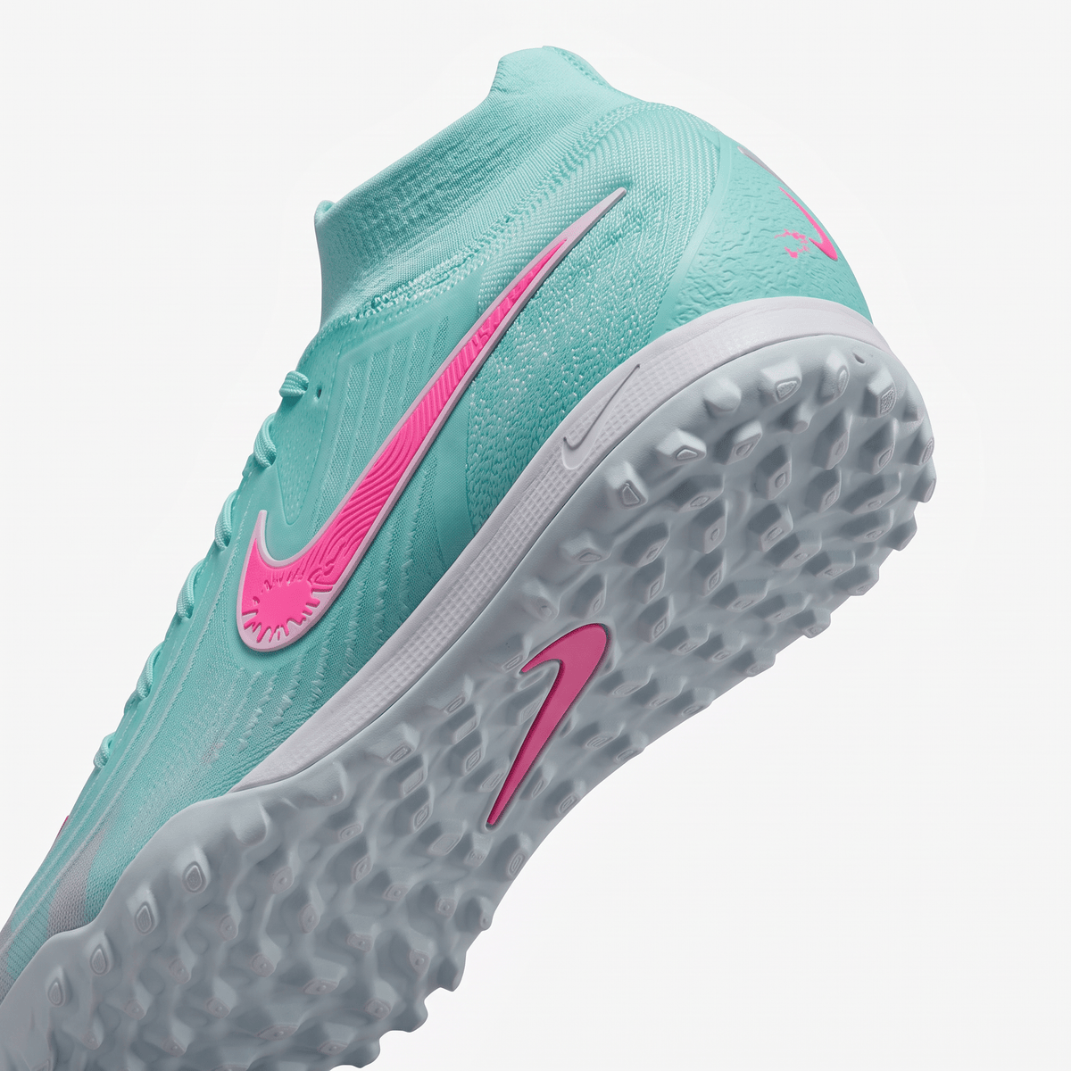 Phantom GX 2 TF Almost Green / Pink Blast