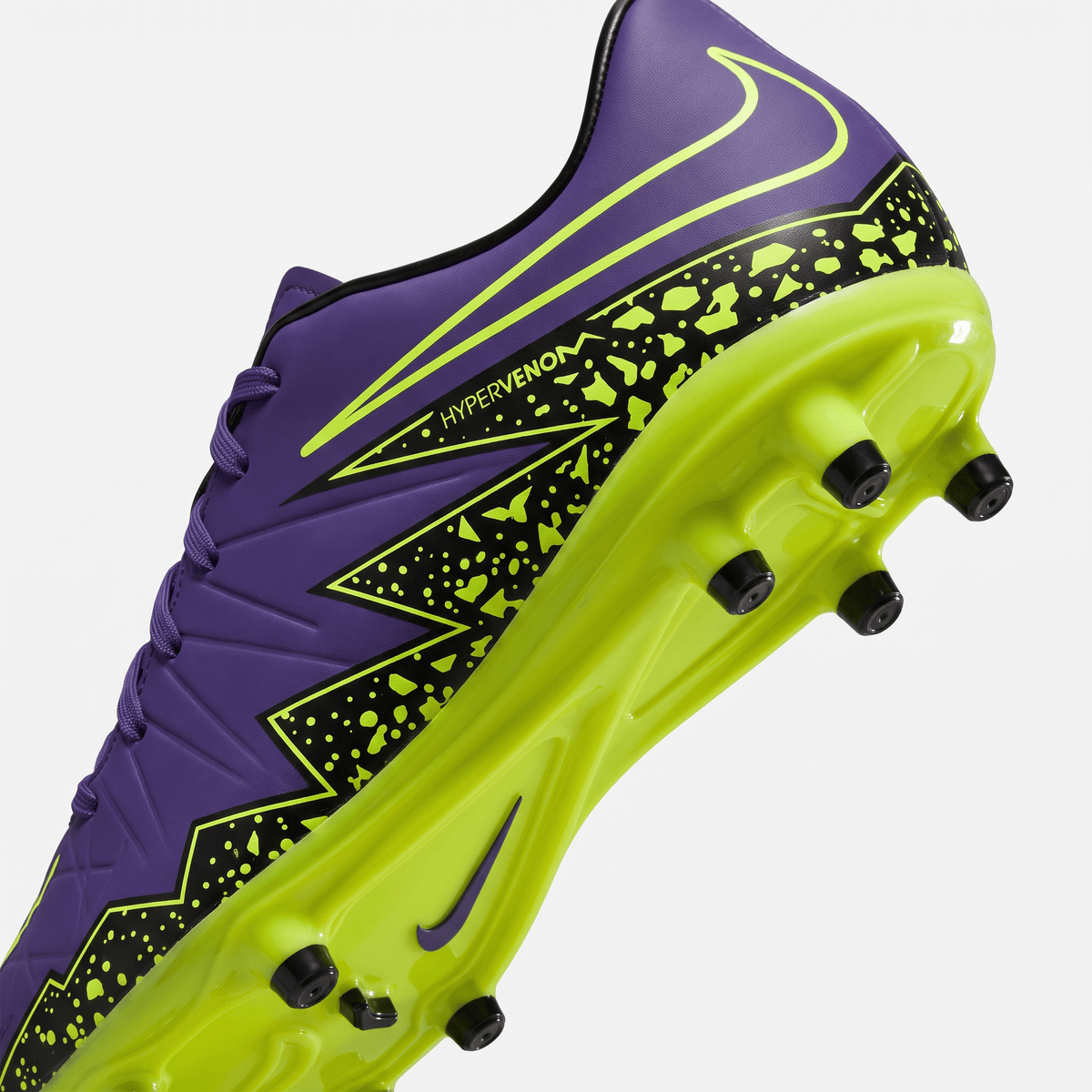 Hypervenom Phinish FG Hyper Grape / Black / Volt