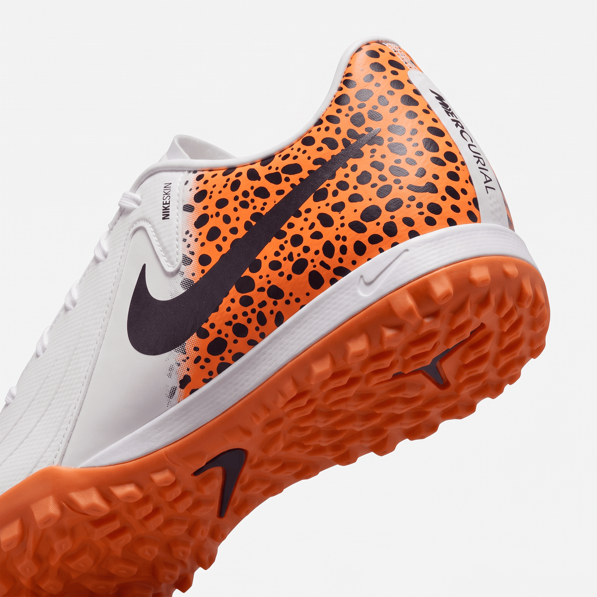 Phantom GX 2 Academy TF White / Orange / Black