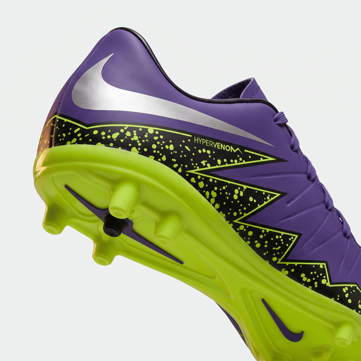 Hypervenom Phinish FG Hyper Grape / Black / Volt