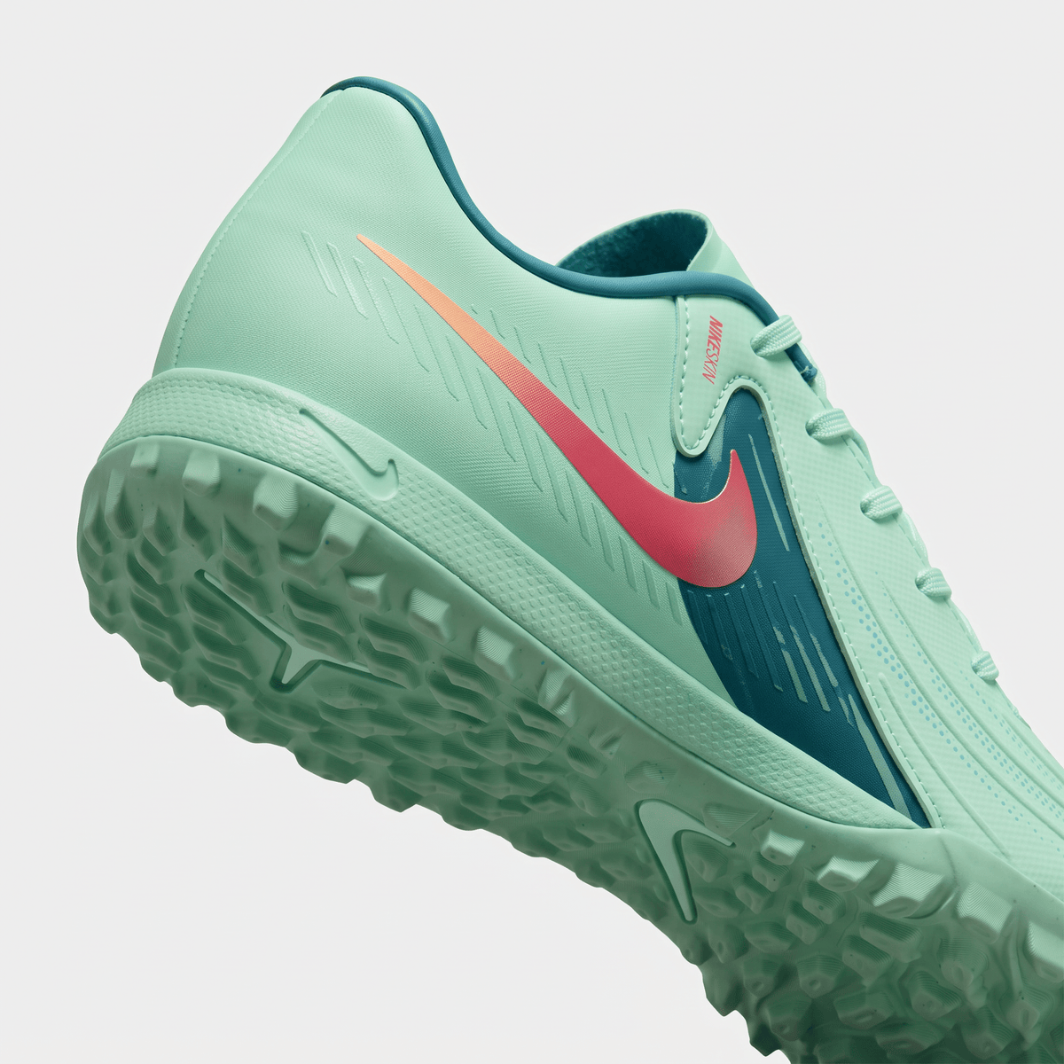 Phantom GX 2 Academy TF Hyper Turquoise / Fuchsia Dream / Black / White