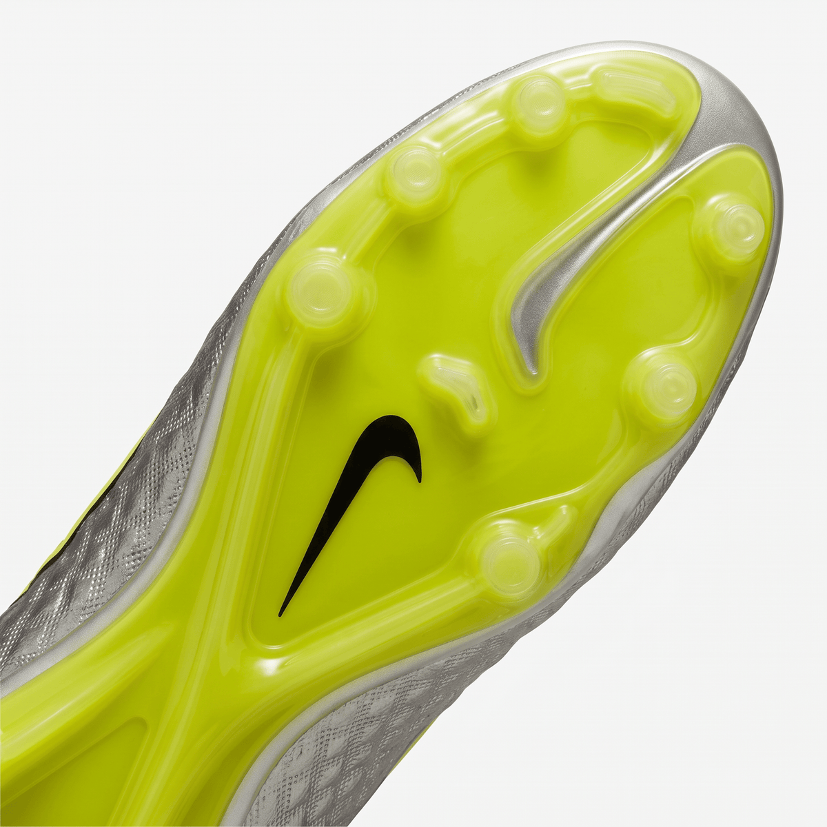 Hypervenom Phantom FG Chrome / Hyper Pink / Metallic Gold Coin / Black