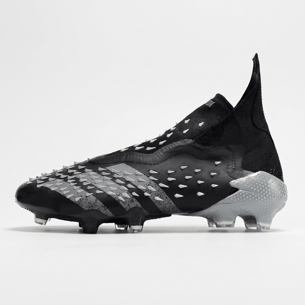 Predator Freak+ FG Core Black / Carbon / Iron Metallic