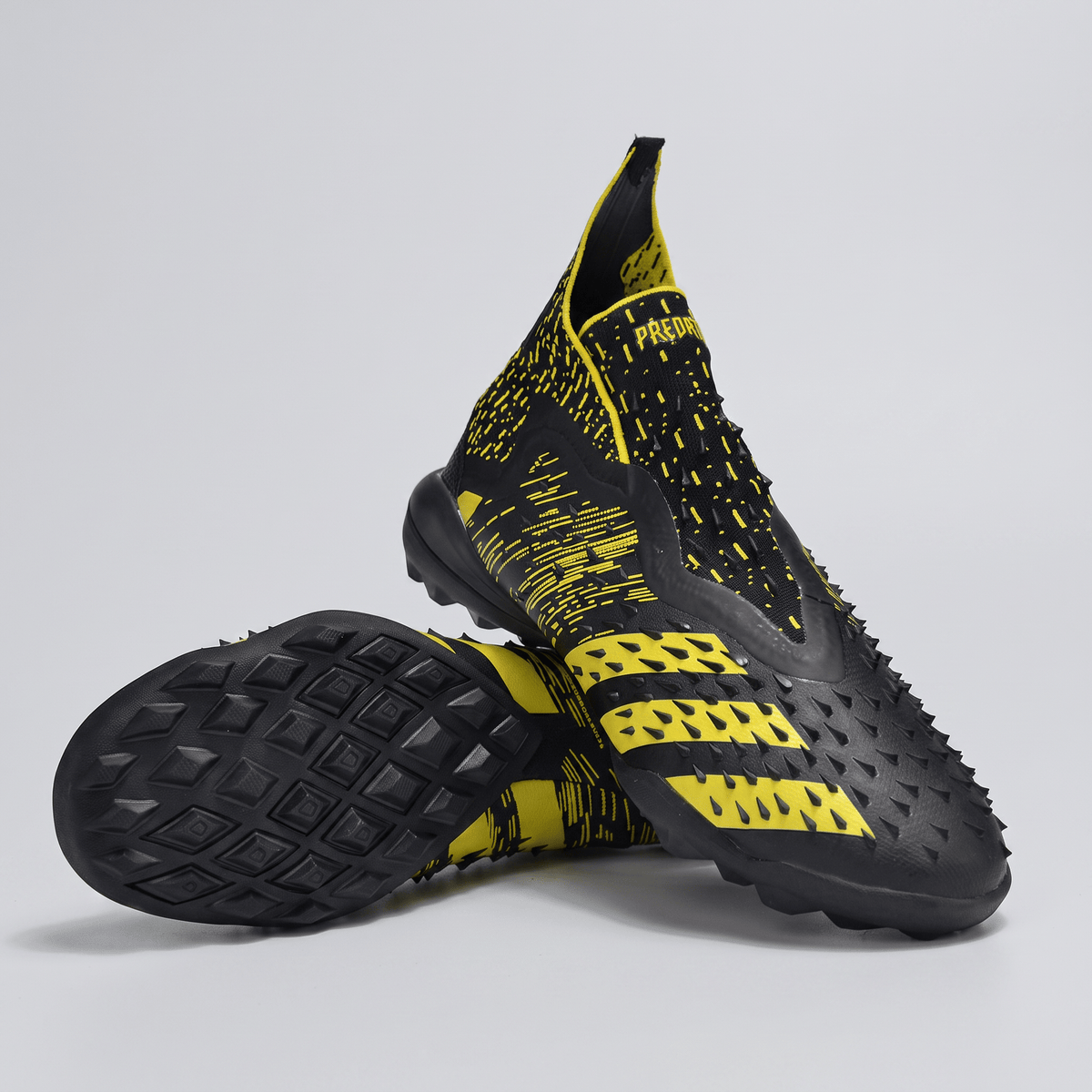 Predator Freak+ TF Core Black / Silver Metallic / Bright Yellow