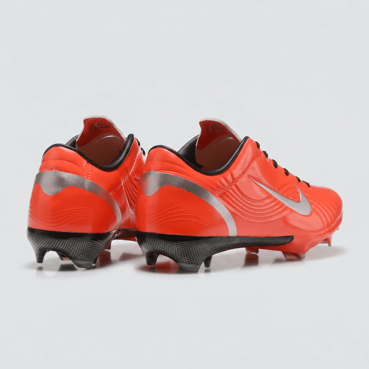 Mercurial Vapor III FG White / Max Orange / Metallic Silver