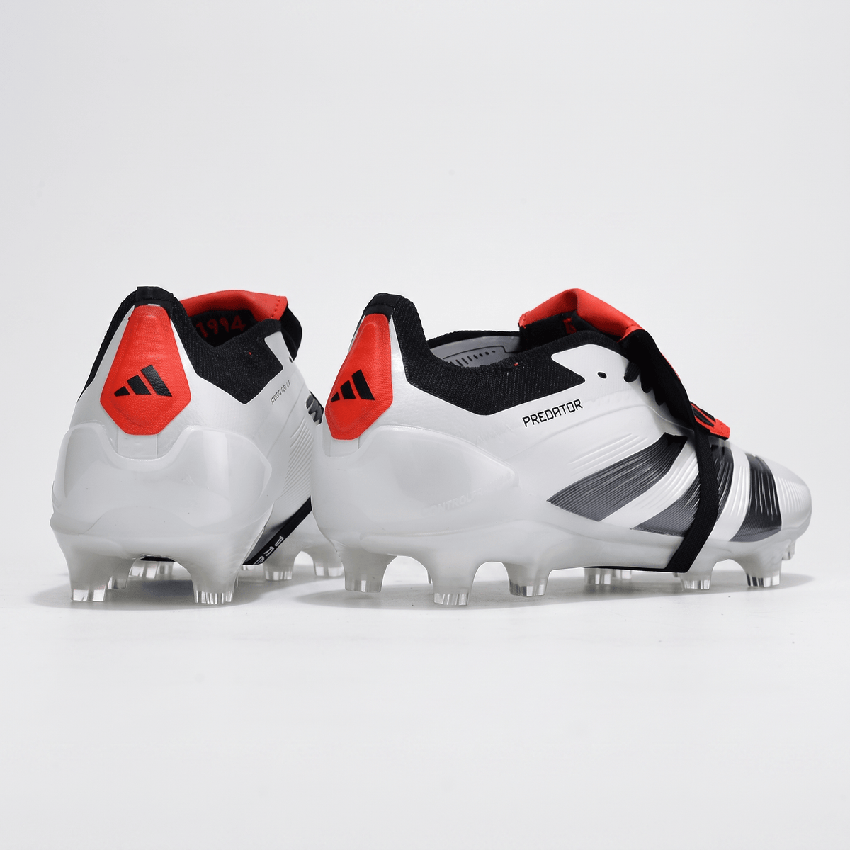 Predator Fold-Over Tongue FG White / Core Black / Solar Red
