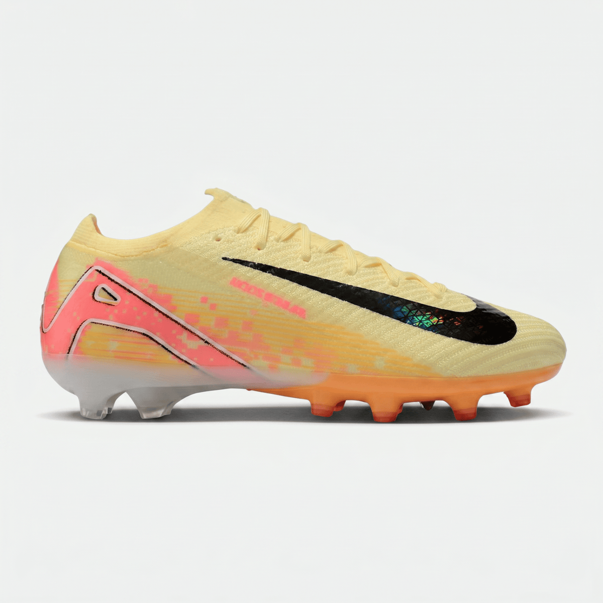 Air Zoom Mercurial Vapor 16 FG Guava Ice / Black / Orange