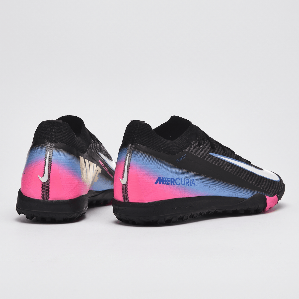 Phantom GX II Academy TF Black / White / Pink Blast