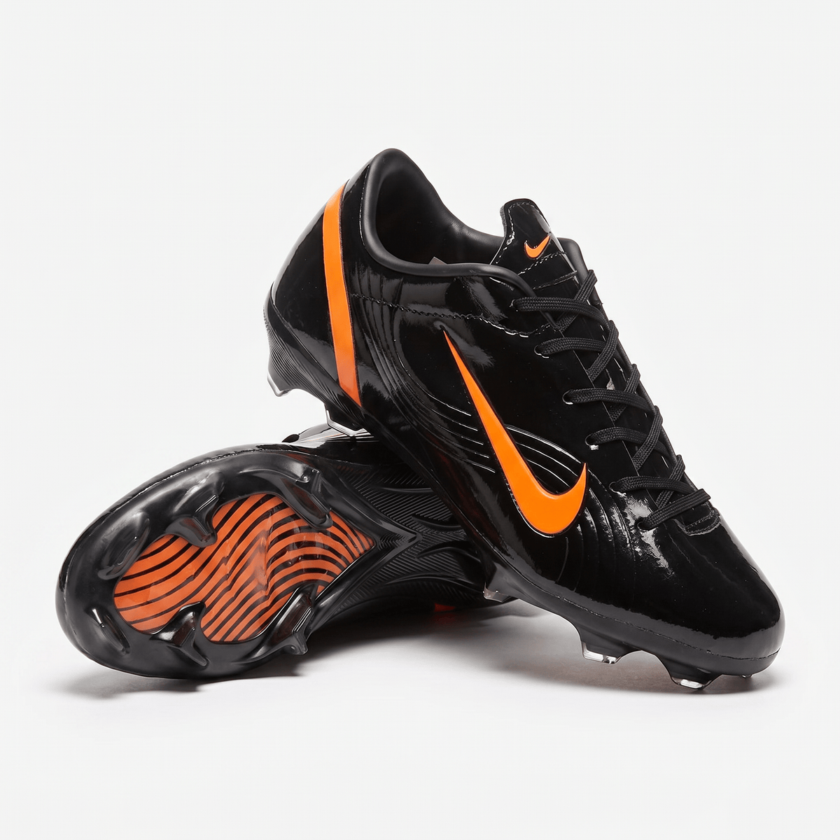 Mercurial Vapor III FG Black / Total Orange