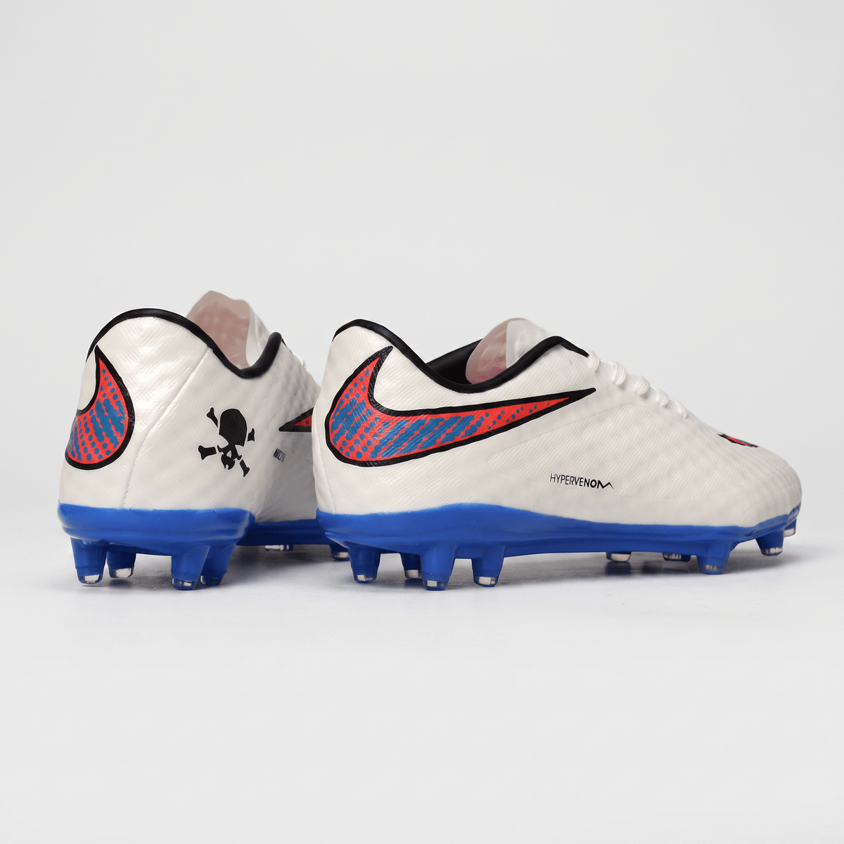 Hypervenom Phantom FG White / Blue Lagoon / Total Crimson / Black