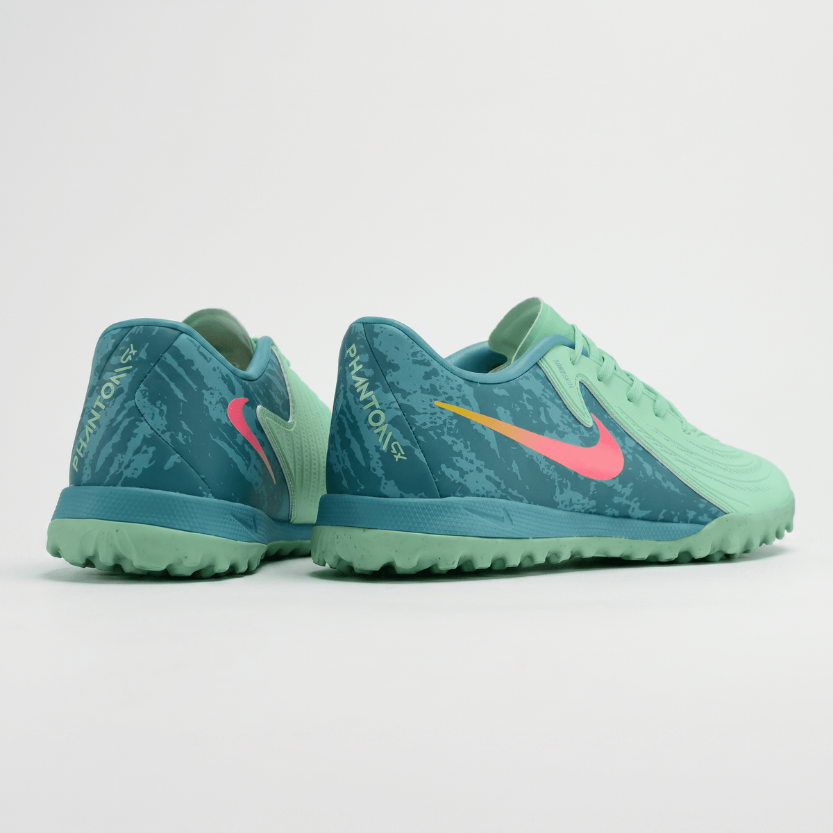 Phantom GX 2 Academy TF Hyper Turquoise / Fuchsia Dream / Black / White