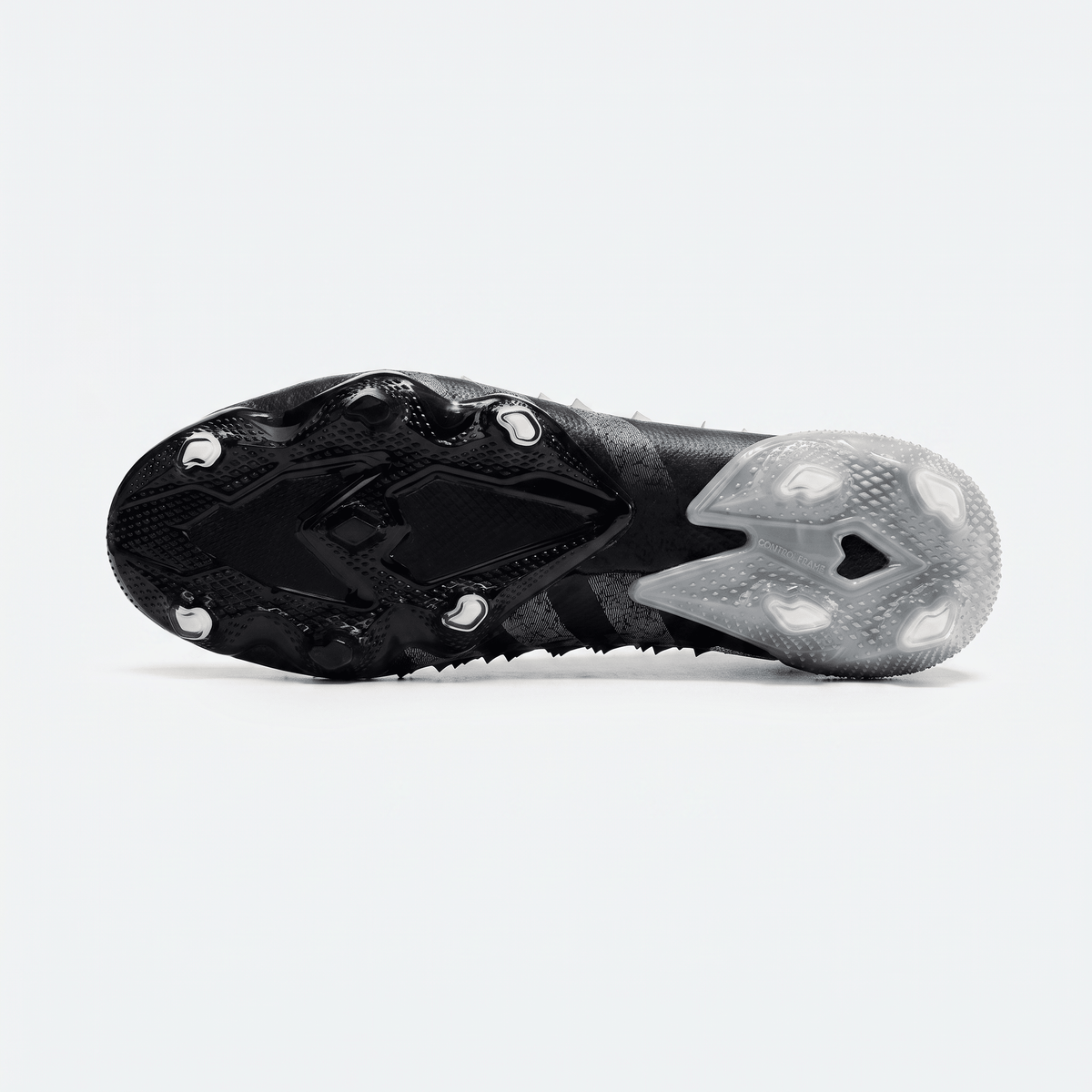 Predator Freak+ FG Core Black / Carbon / Iron Metallic
