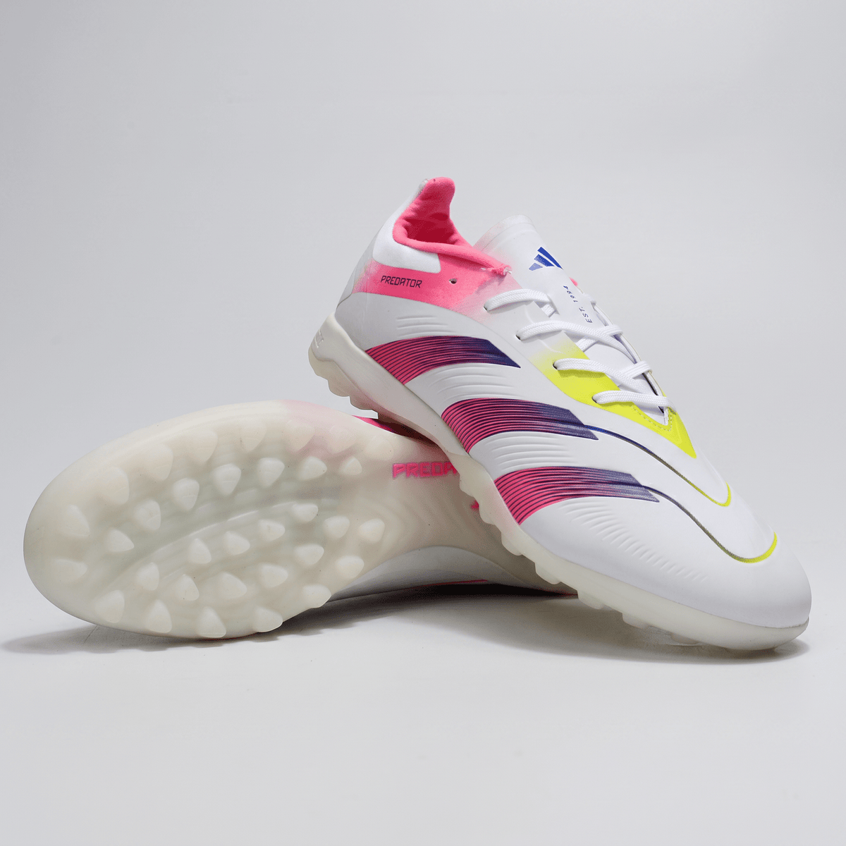 Predator TF White / Solar Red / Lucid Blue