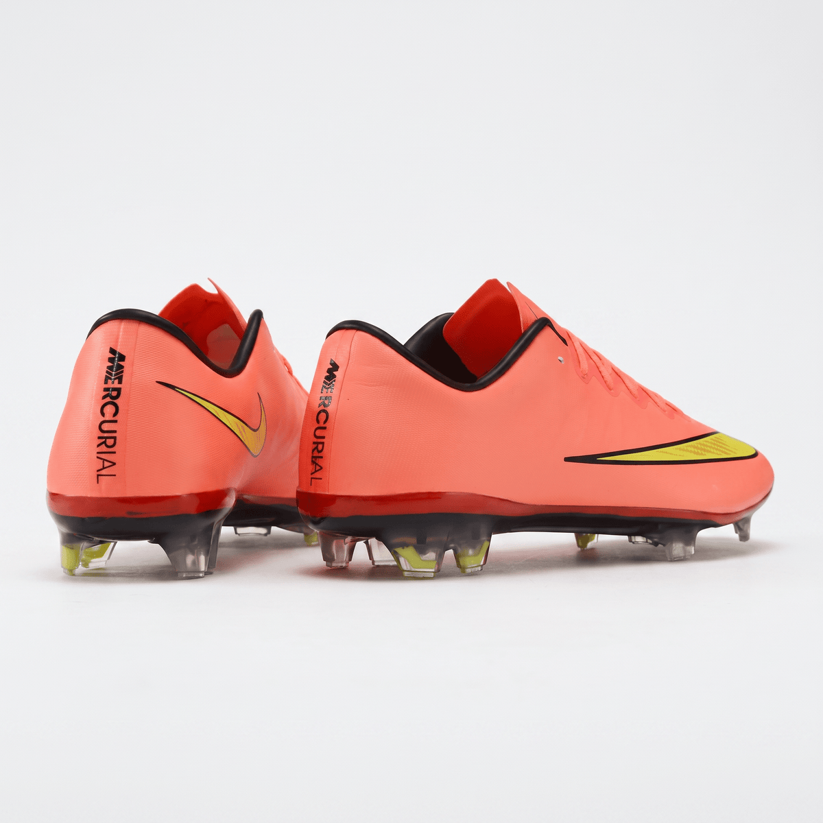 Mercurial Vapor x FG Hyper Punch / Gold Coin / Black