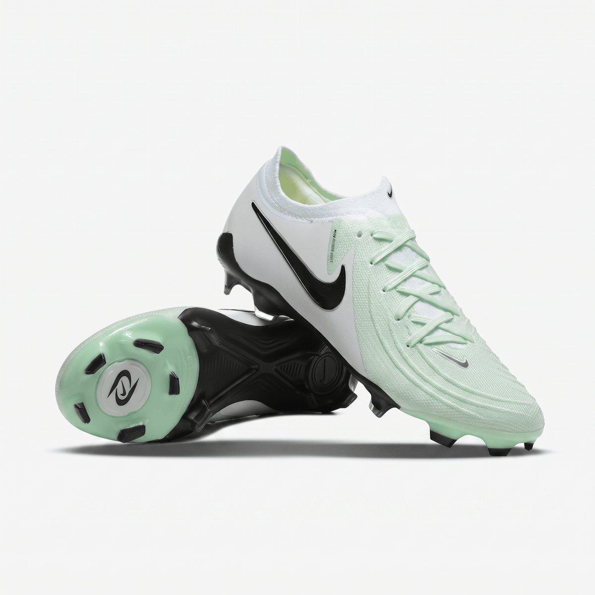 Phantom GX 2 FG White / Black / Pink Foam / Metallic Gold Coin