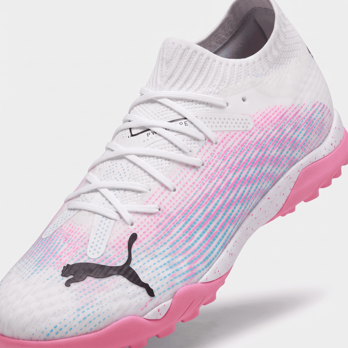 Future 7 Ultimate Cage TF White / Black / Poison Pink