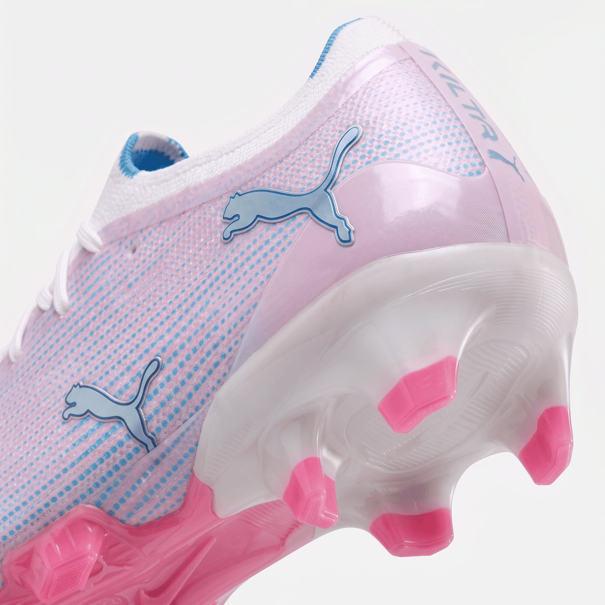 Future Ultimate TF White / Black / Poison Pink