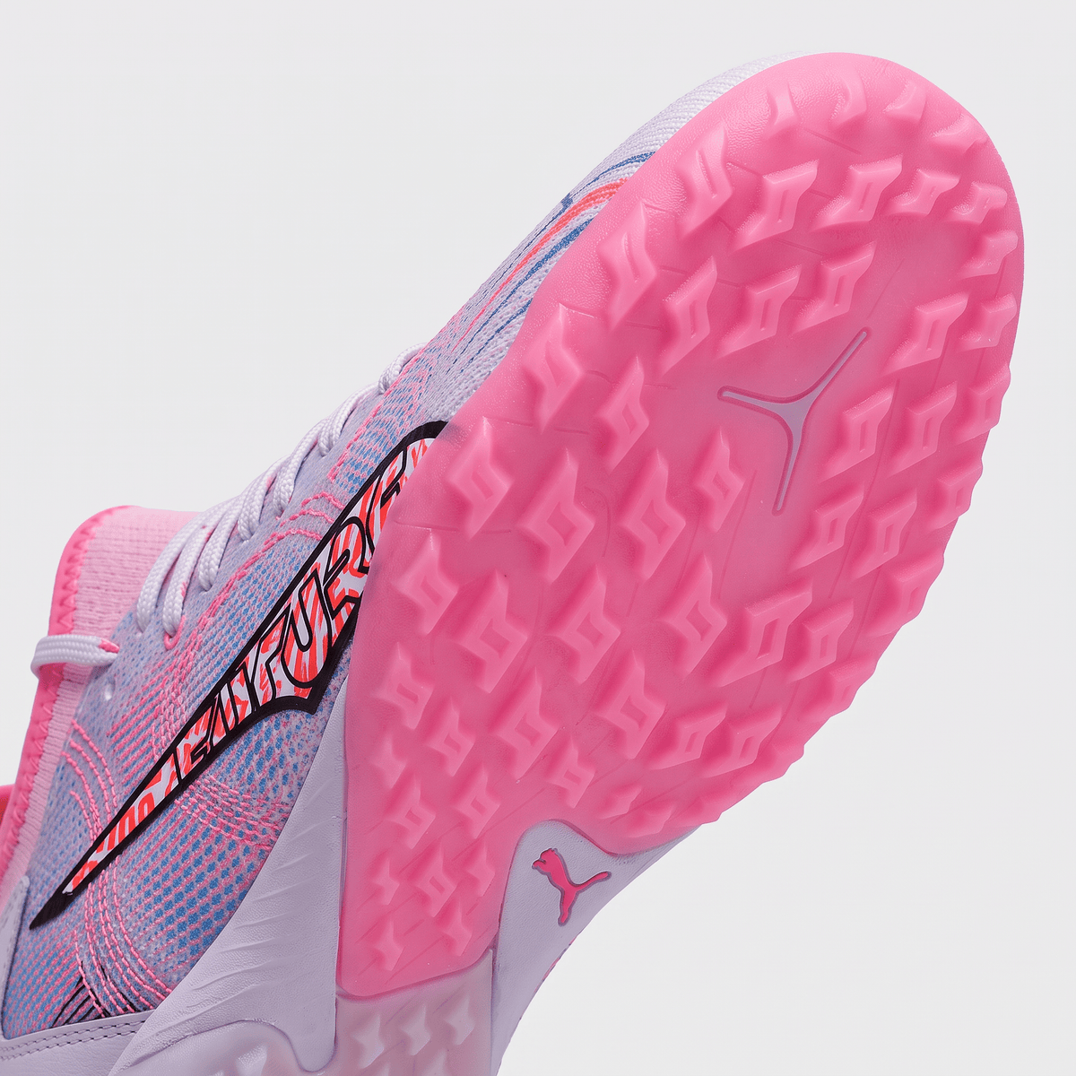Future 7 Ultimate Cage TF White / Black / Poison Pink