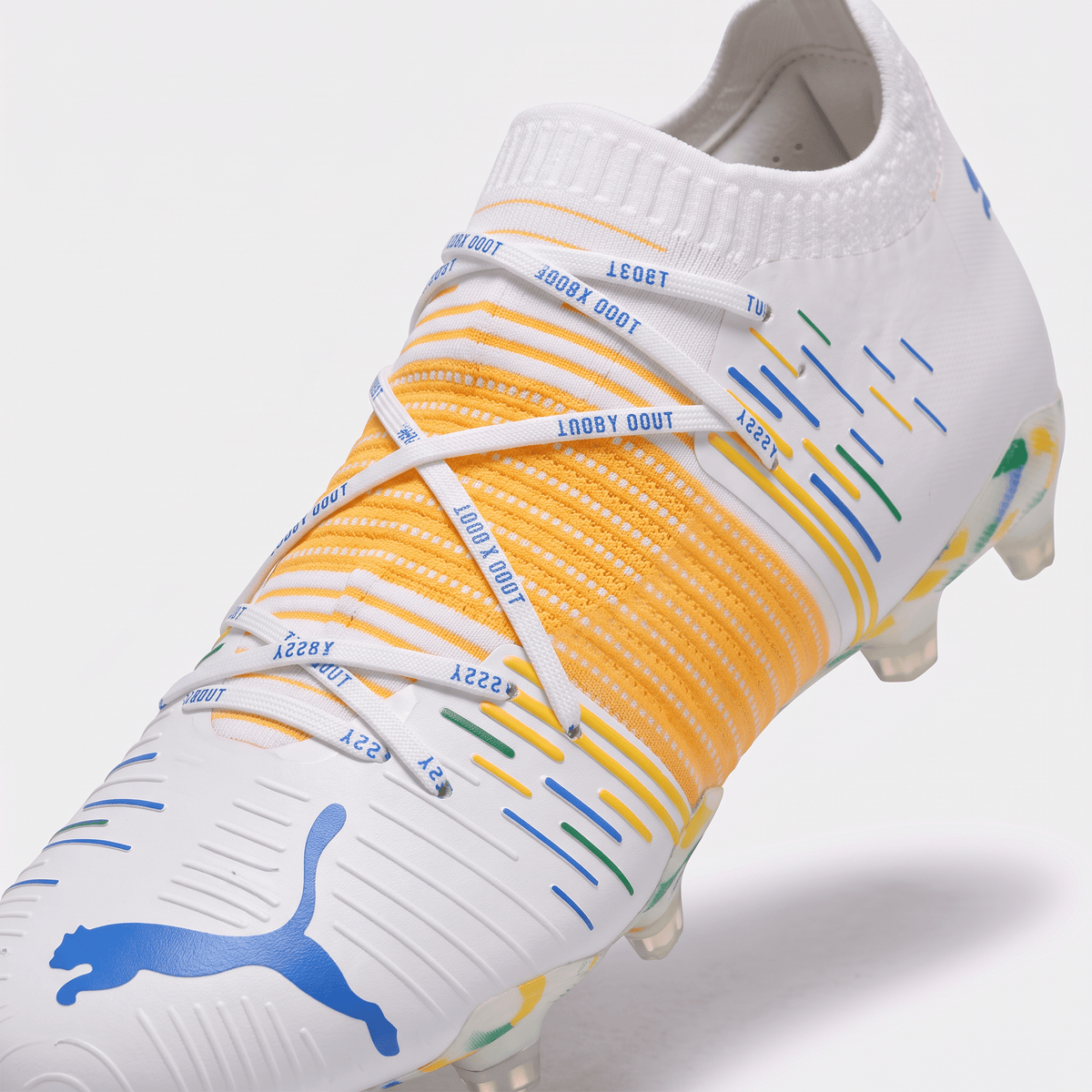 Future Z 1.1 FG/AG White / Cyan / Yellow Alert