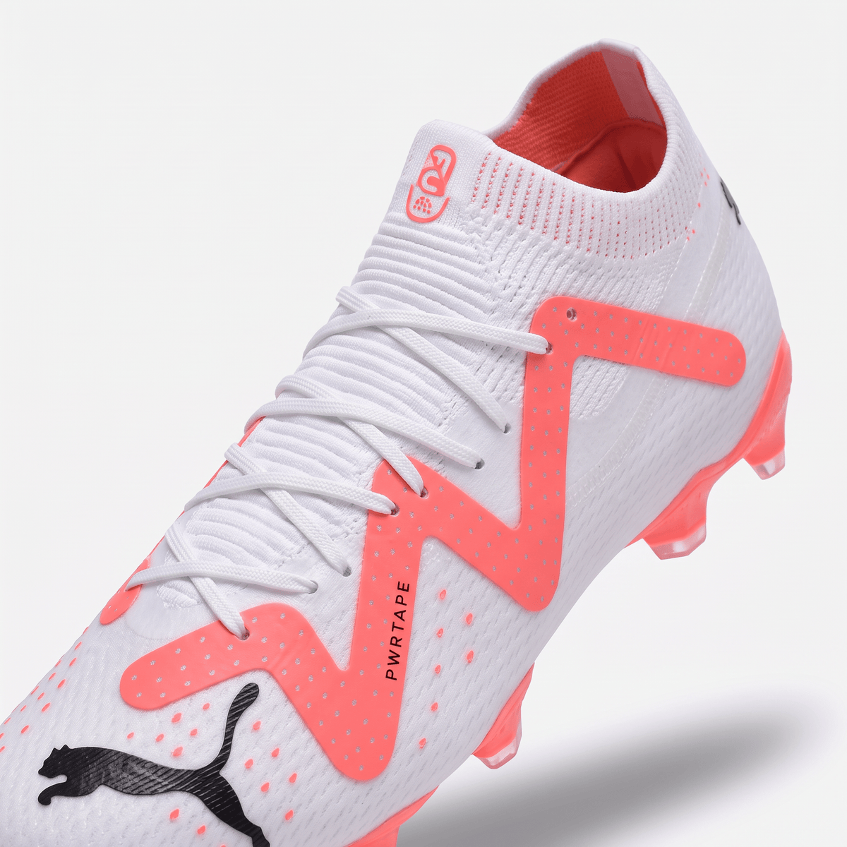 Future Ultimate FG/AG White / Black / Sunset Glow