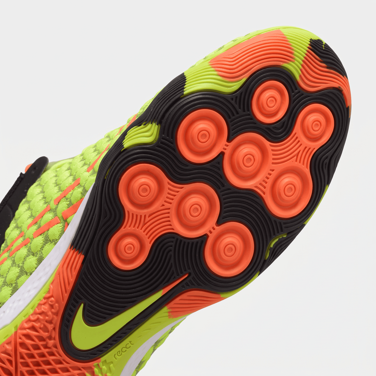 Gato Volt / Black / Bright Crimson