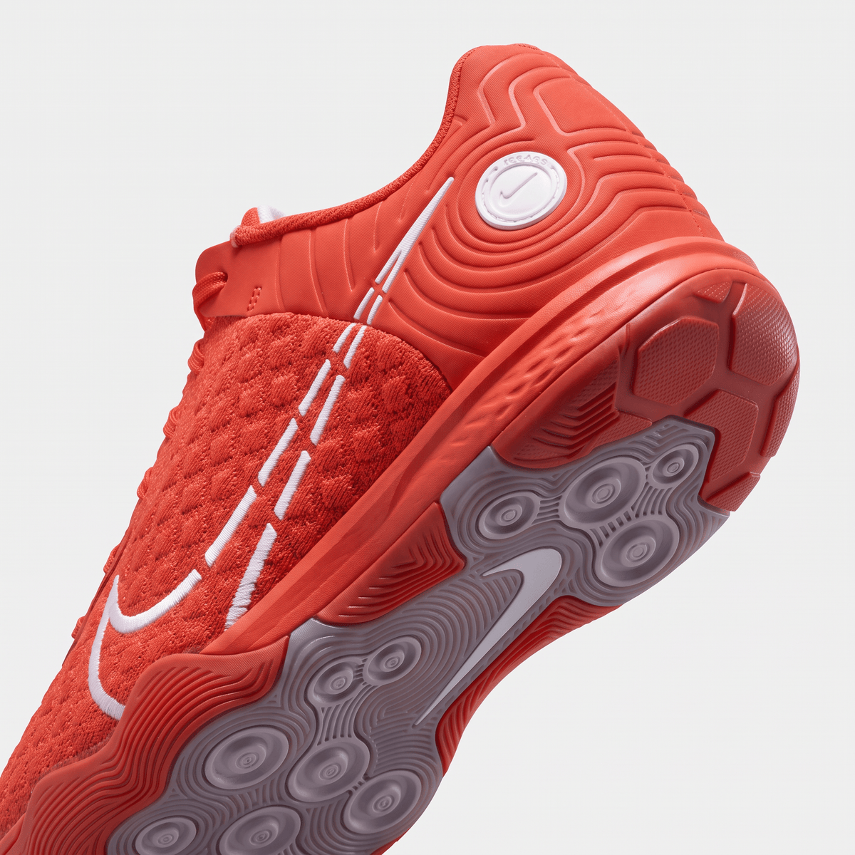Gato Bright Crimson / White / Black