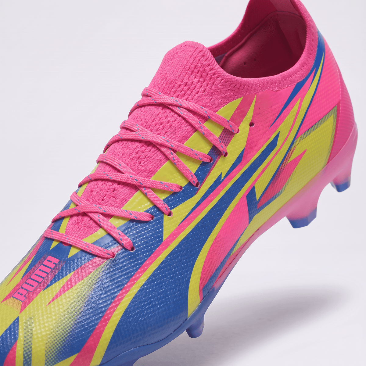 Future Ultimate FG/AG Luminous Pink / Ultra Blue / Yellow Alert