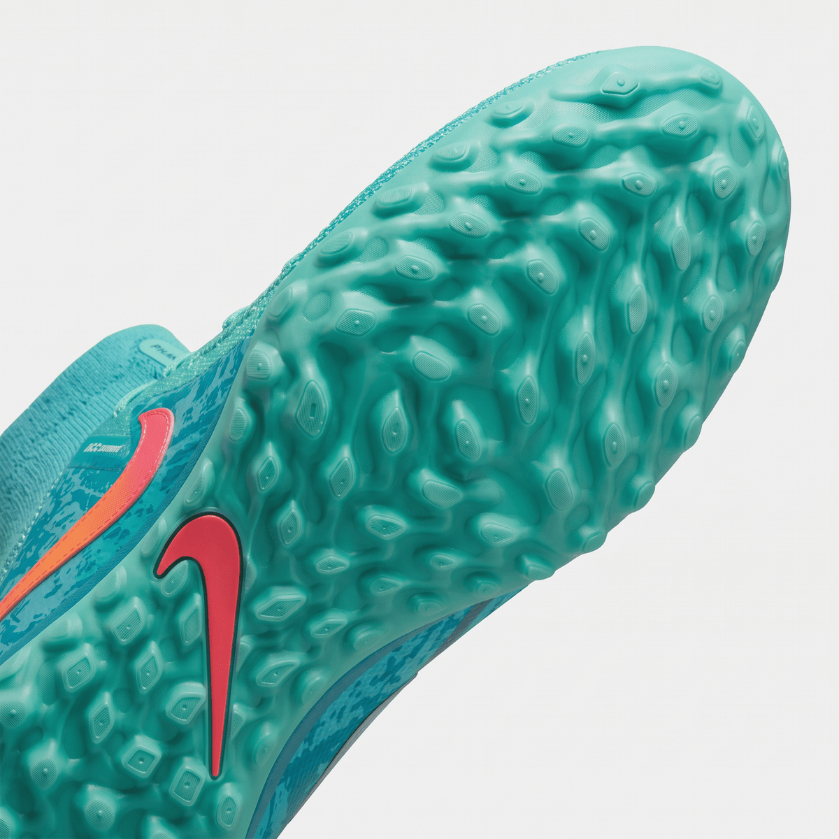 Phantom Luna 2 Academy TF Hyper Turquoise / Fuchsia Dream / Black