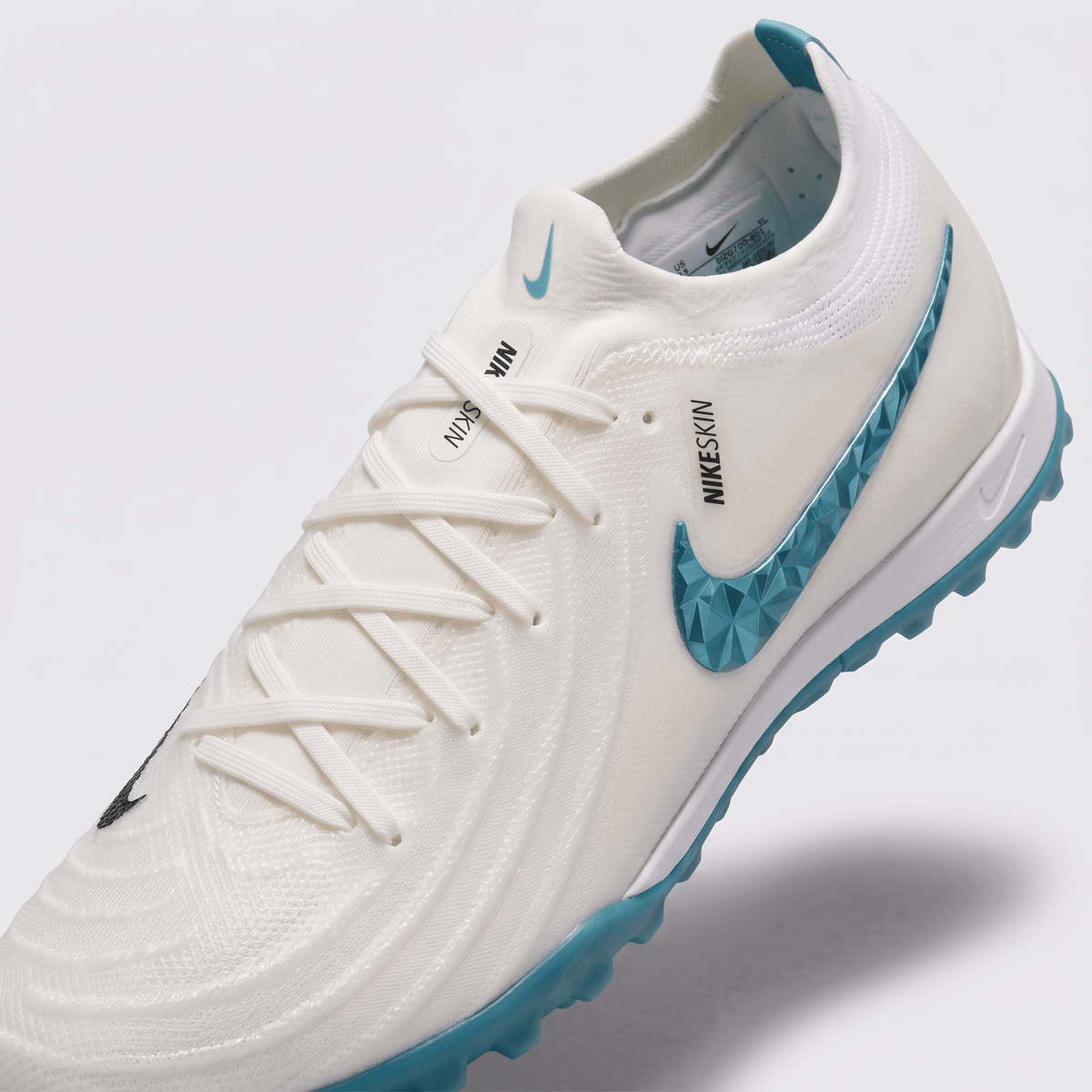 Phantom Luna 2 Academy TF White / Blue / Orange