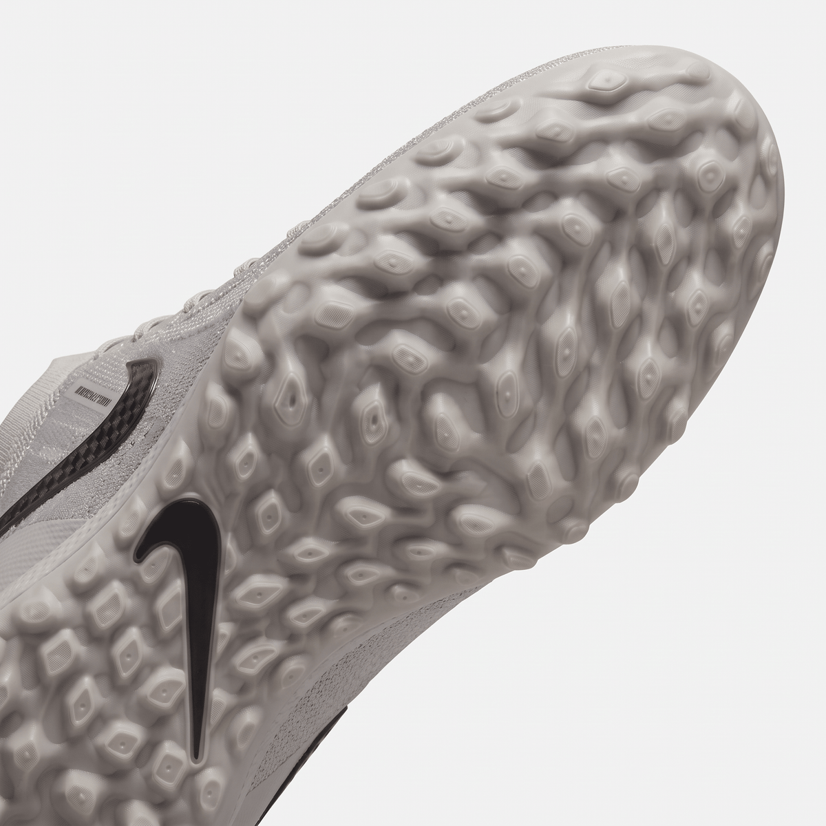Phantom GX 2 Academy TF Metallic Silver / Black / Volt