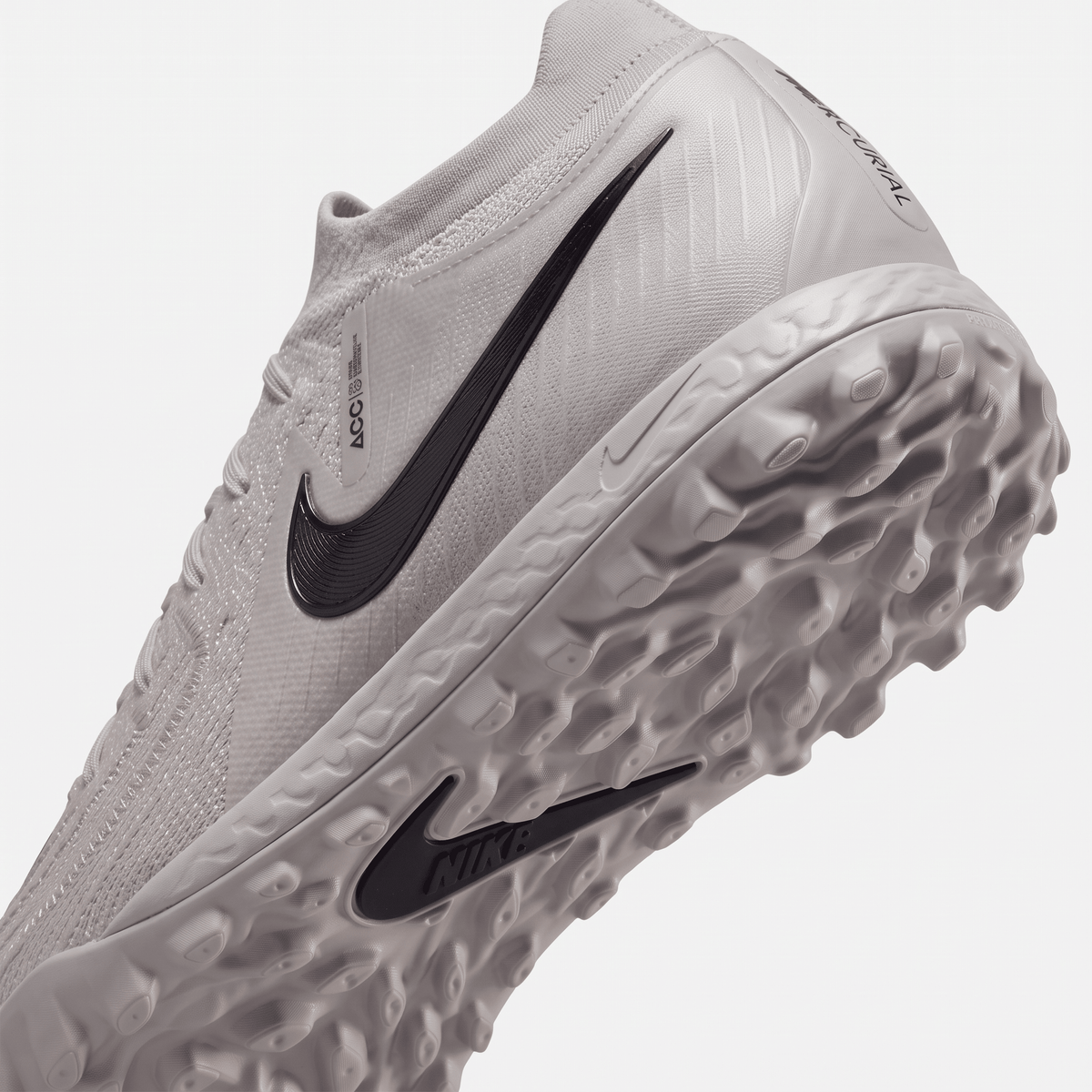 Phantom GX 2 Academy TF Metallic Silver / Black / Volt